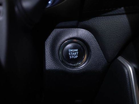 Used 2019 Toyota RAV4 XLE Premium w/ Carpet Mat Package FWD image 25