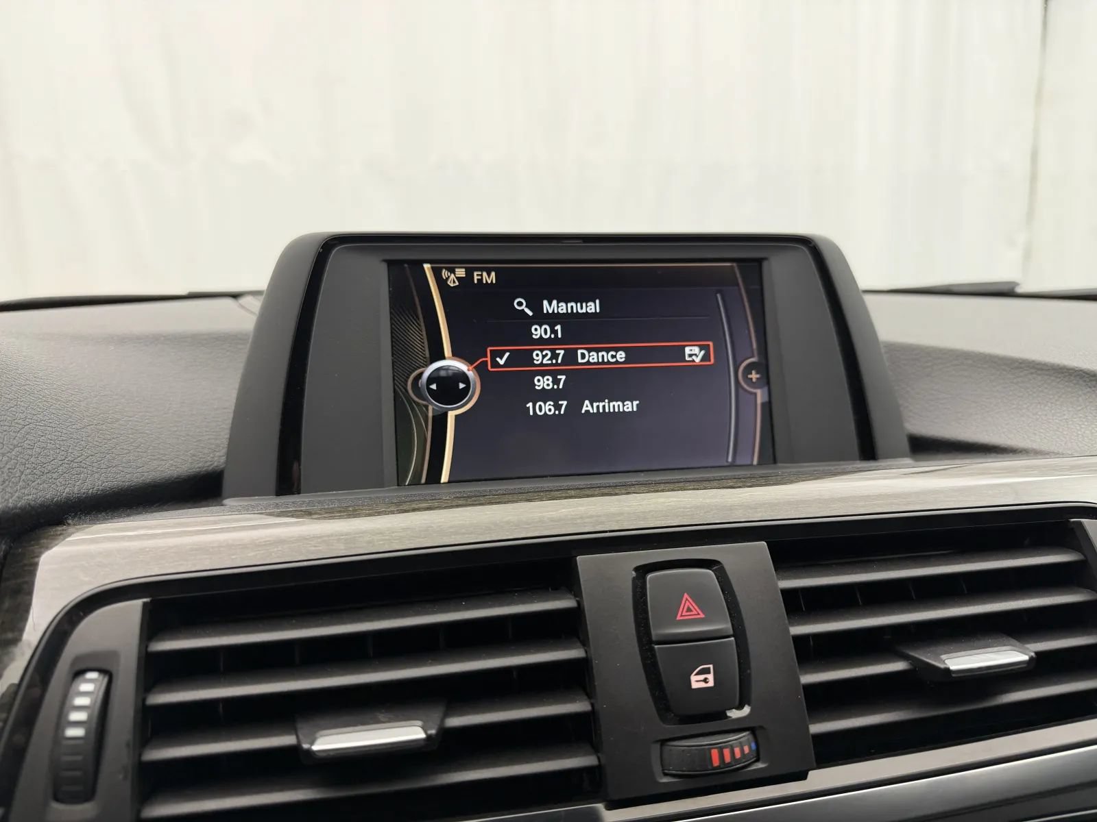 Used 2014 BMW 328i xDrive Wagon AWD/4WD image 16