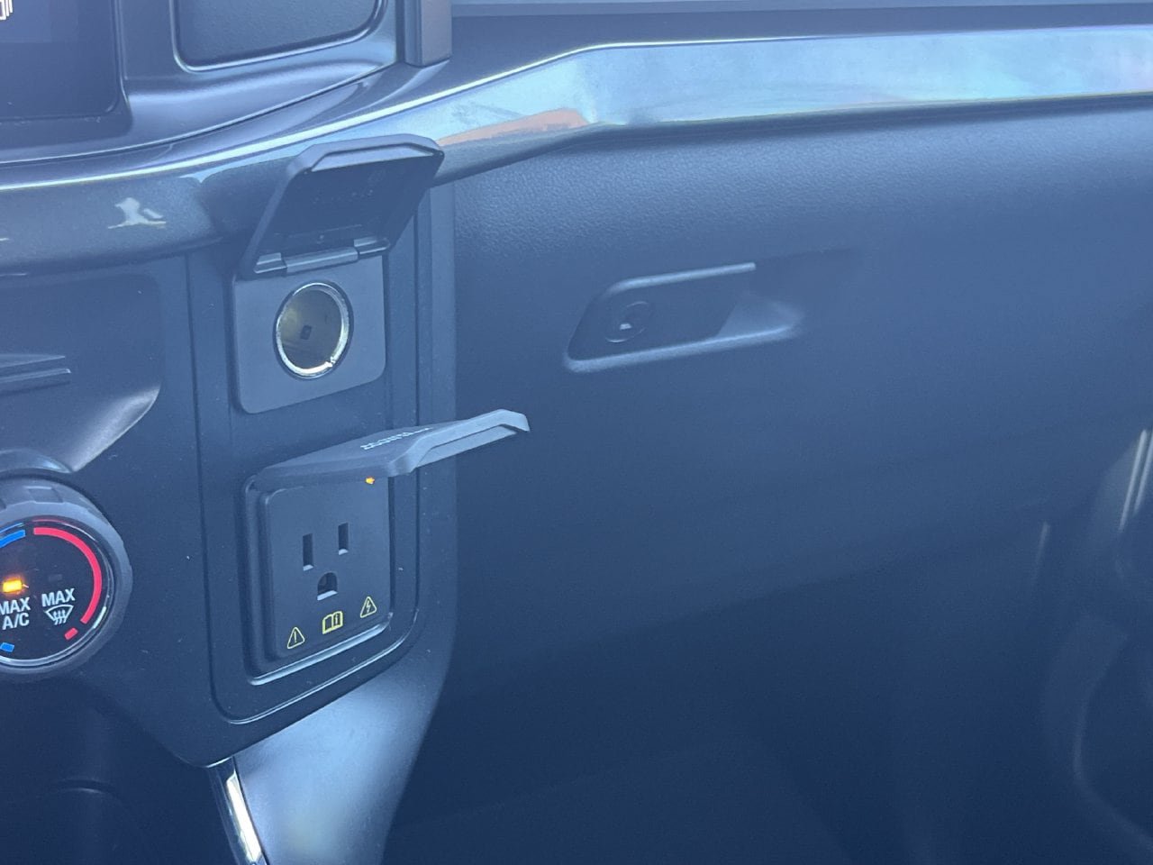 New 2026 Ford F150 STX w/ Equipment Group 200A RWD image 7