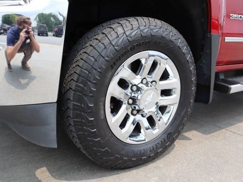 Used 2019 Chevrolet Silverado 3500 LTZ w/ Duramax Plus Package AWD/4WD image 8