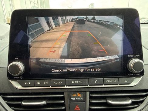 Used 2021 Nissan Altima 2.5 SV FWD image 16