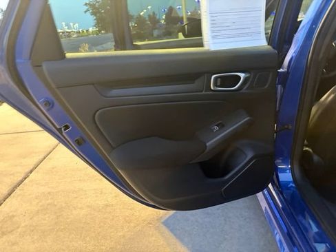 Used 2024 Honda Civic Sport image 12