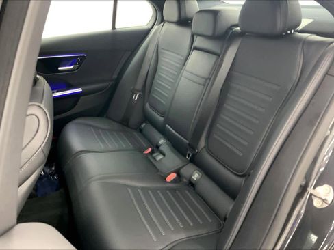 Used 2023 Mercedes-Benz C 300 Sedan image 17