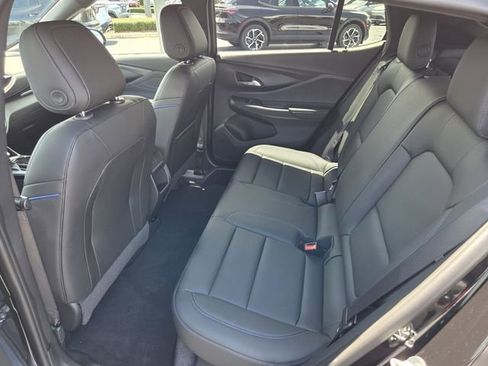 Certified 2025 Buick Envista Sport Touring w/ Convenience I Package FWD image 11