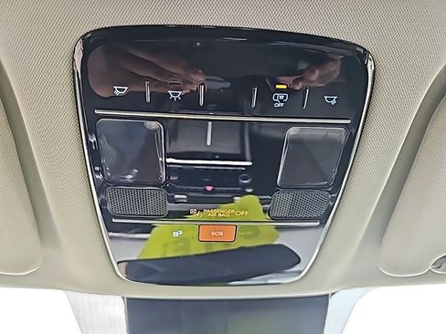 Certified 2025 Hyundai Santa Fe SEL image 25