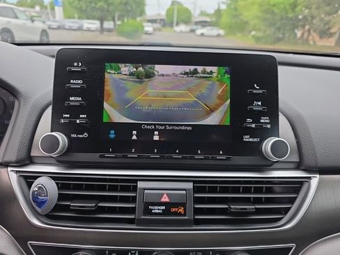 Used 2018 Honda Accord LX image 21