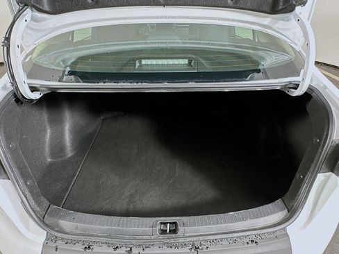 Used 2024 Toyota Corolla LE image 27