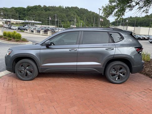New 2026 Volkswagen Taos S FWD image 7