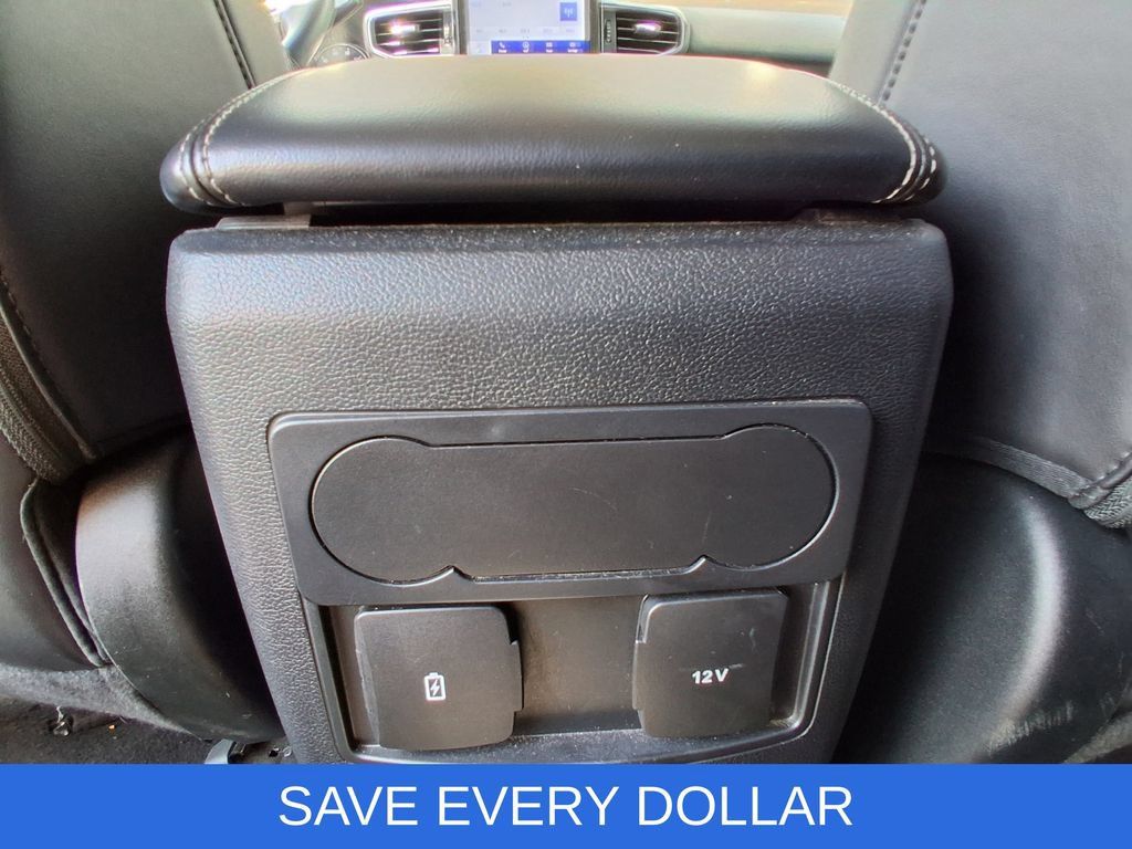 Used 2023 Ford Explorer XLT w/ Equipment Group 202A RWD image 16