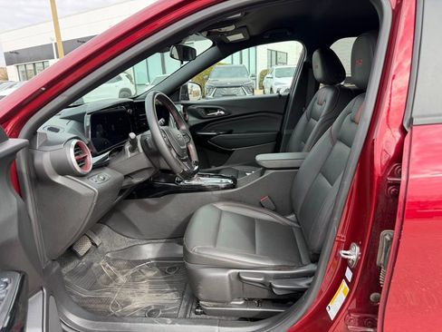 Used 2024 Chevrolet Trax RS w/ Driver Confidence Package image 10