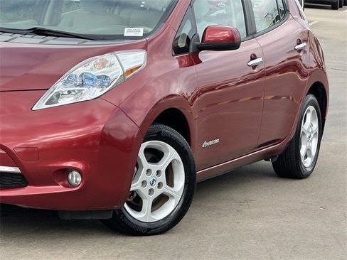 Used 2013 Nissan Leaf SV w/ LED & Quick Charge Pkg image 3
