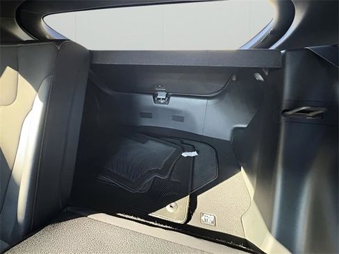 Used 2019 Hyundai Veloster 2.0 Premium image 11