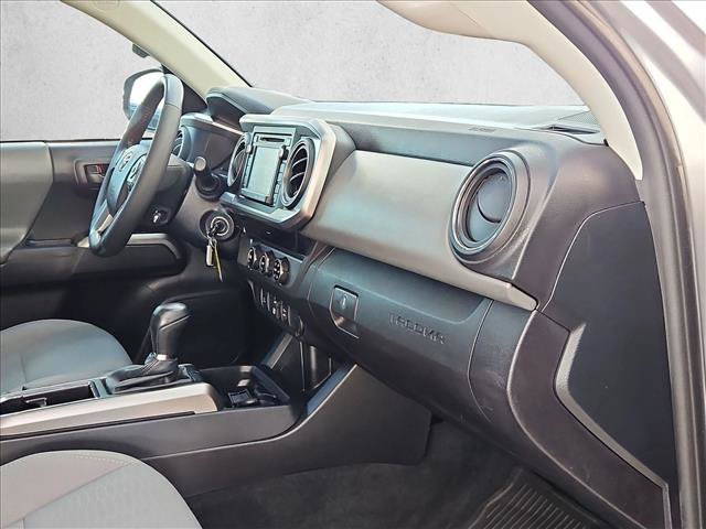 Used 2018 Toyota Tacoma SR5 RWD image 18