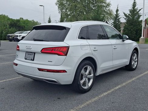 Used 2020 Audi Q5 2.0T Premium w/ Convenience Package AWD/4WD image 4