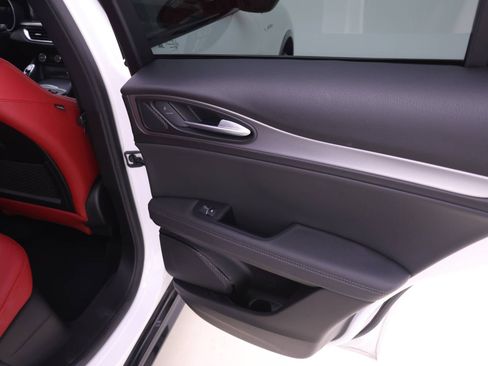 Certified 2024 Alfa Romeo Stelvio Veloce AWD/4WD image 25