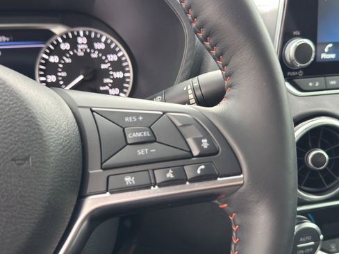 Used 2024 Nissan Sentra SR w/ SR Premium Package image 21