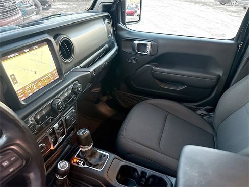 Used 2023 Jeep Wrangler Unlimited w/ Cold Weather Group image 26