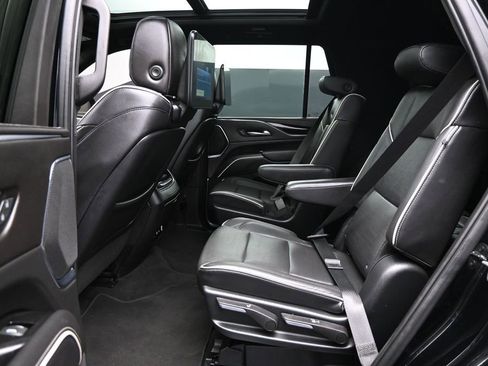 Used 2023 Cadillac Escalade Sport AWD/4WD image 29
