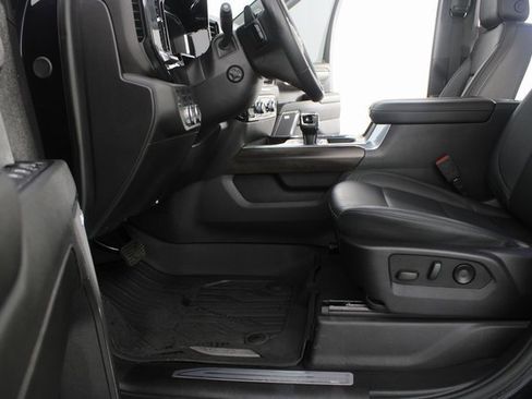 Used 2024 GMC Sierra 1500 SLT w/ SLT Premium Plus Package image 19