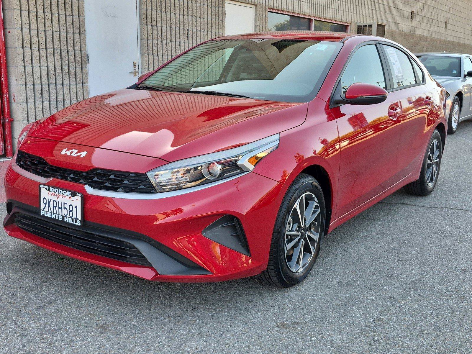 Used 2024 Kia Forte LXS w/ LXS Technology Package FWD image 3