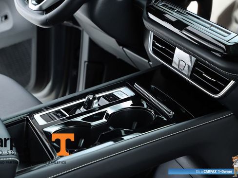 Used 2025 Volkswagen Atlas SE image 74