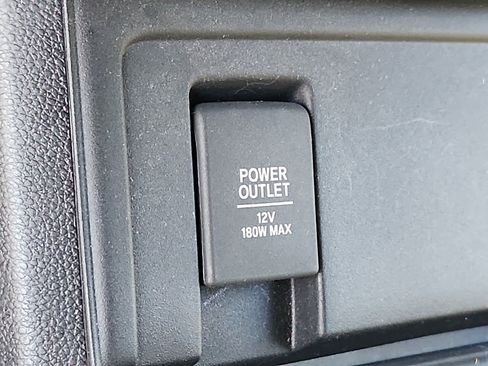Used 2025 Acura RDX SH-AWD image 25