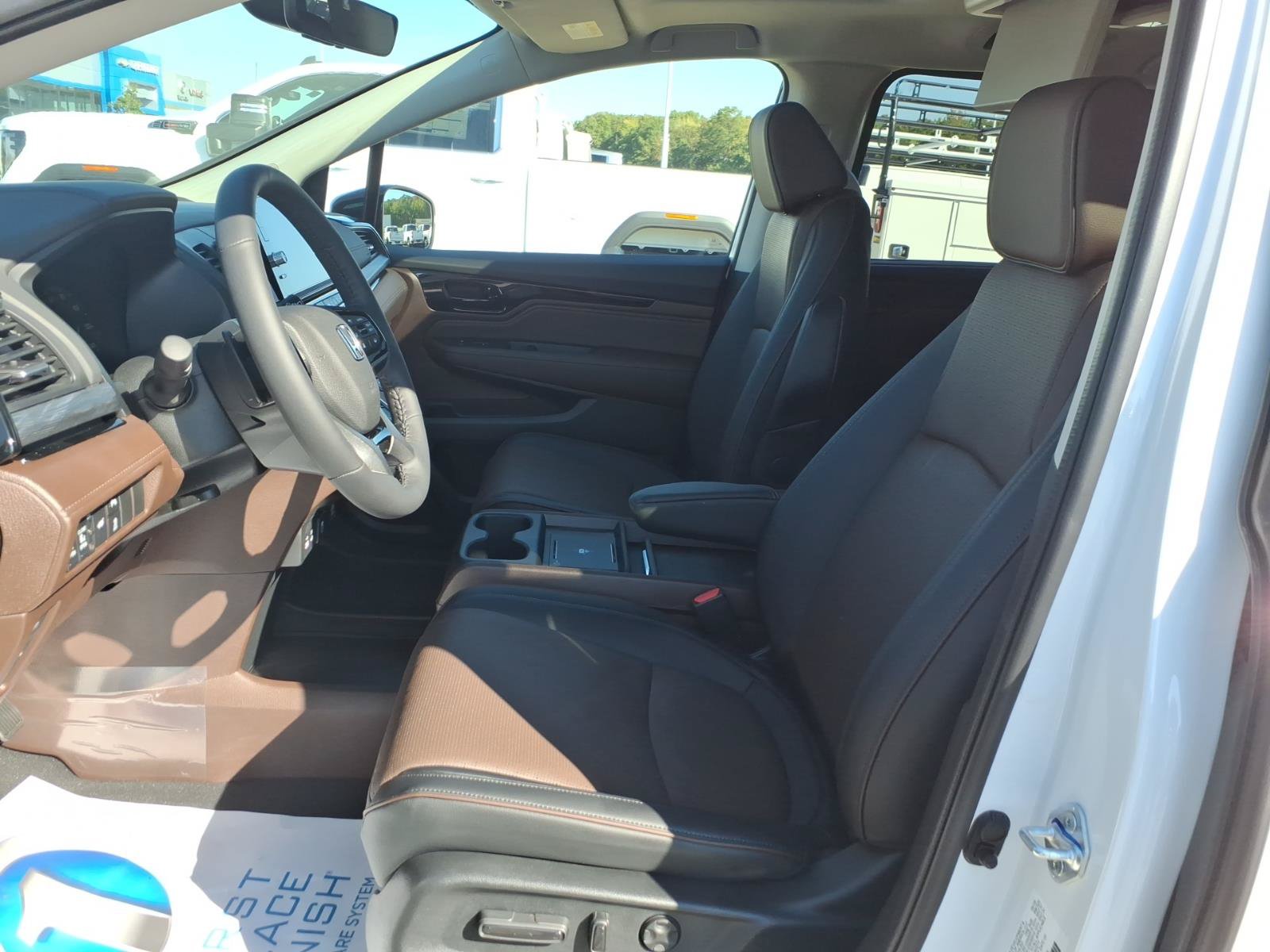 New 2027 Honda Odyssey Elite image 12