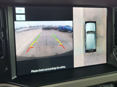 Used 2023 Ford Bronco Wildtrak image 8