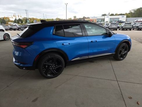 New 2026 Chevrolet Equinox EV RS image 6