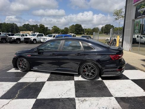 Used 2020 Volkswagen Jetta GLI FWD image 8