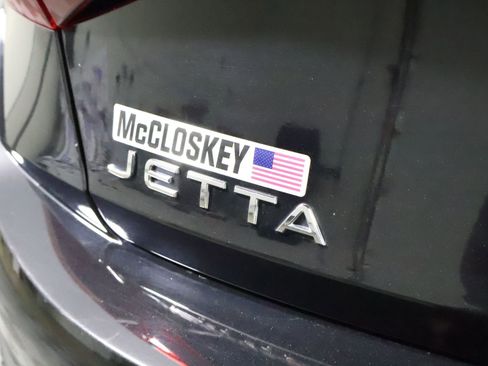 Used 2024 Volkswagen Jetta SE image 17