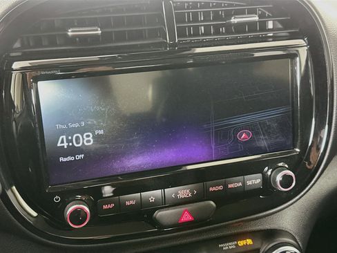 Used 2020 Kia Soul EX w/ Option Group 015 FWD image 21