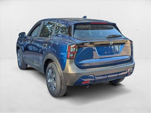 New 2025 Nissan Kicks S image 8