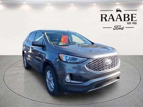 Used 2023 Ford Edge SEL w/ Convenience Package image 7