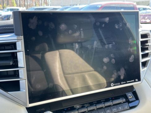 Used 2023 Toyota Sequoia Capstone image 12