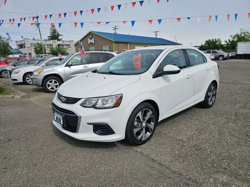 Used 2019 Chevrolet Sonic Premier FWD image 3