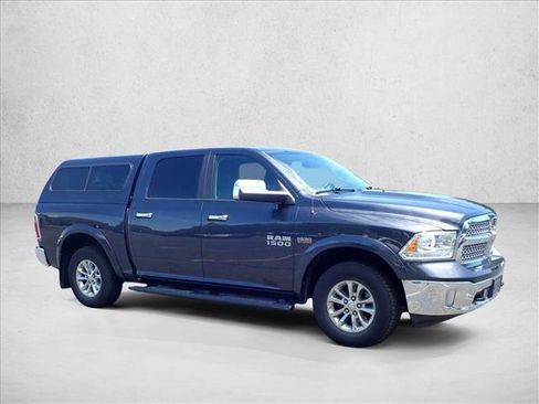 Used 2014 RAM 1500 Laramie w/ Convenience Group AWD/4WD image 5