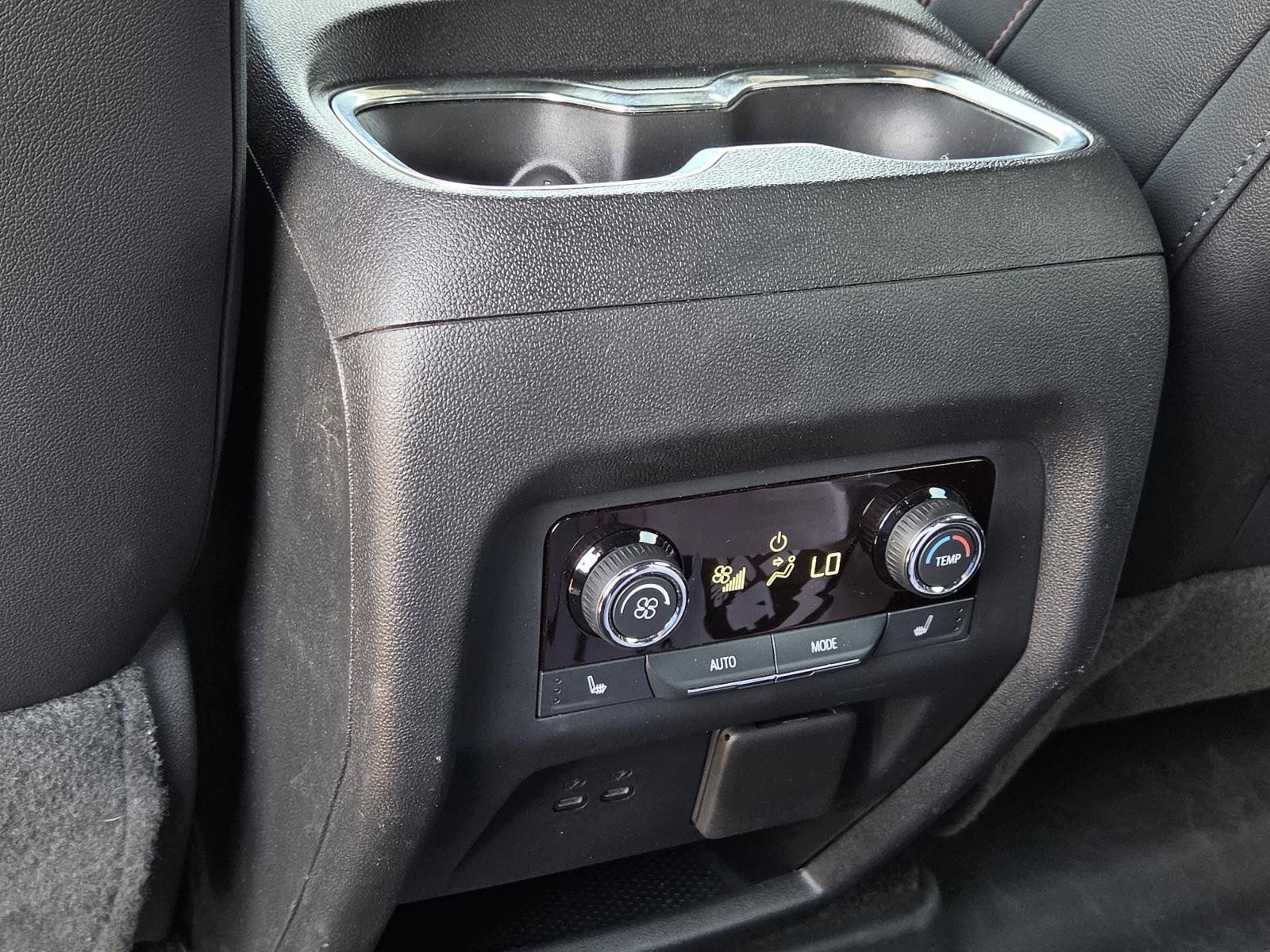 Used 2024 Chevrolet Traverse RS w/ LPO, Floor Liner Package FWD image 31