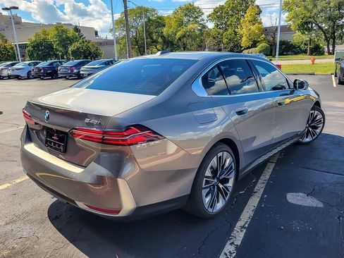 Used 2025 BMW 540i xDrive image 7