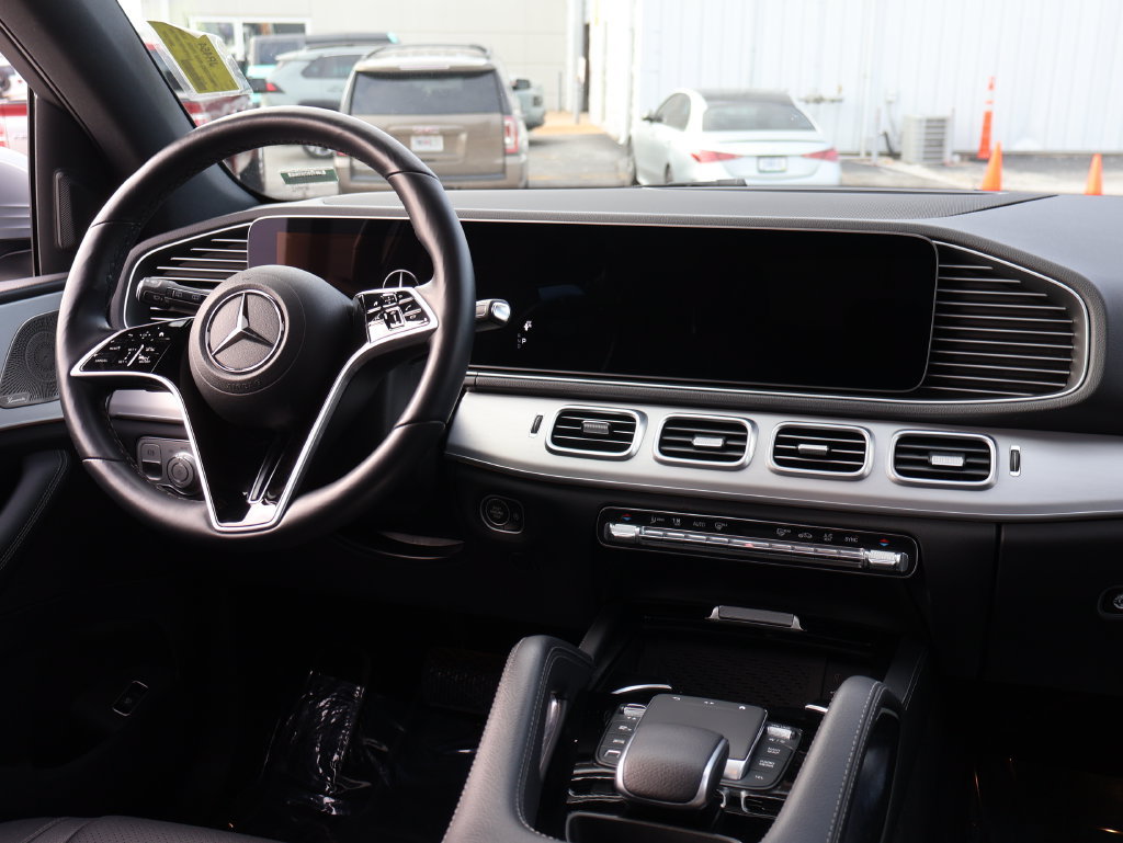Used 2025 Mercedes-Benz GLE 350 4MATIC image 13