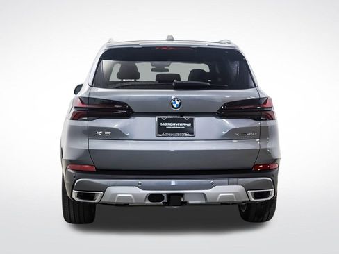 New 2026 BMW X5 xDrive40i AWD/4WD image 4