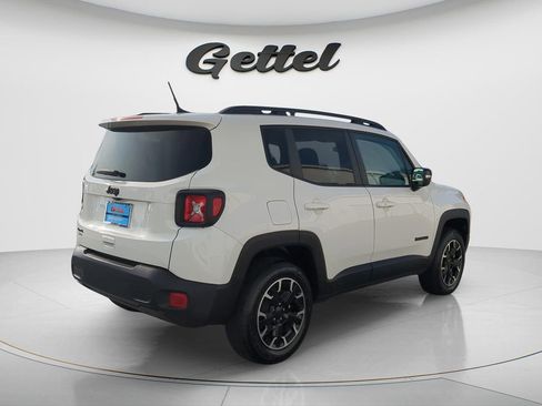 Used 2023 Jeep Renegade Latitude AWD/4WD image 5