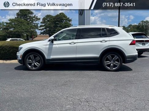 Used 2019 Volkswagen Tiguan SEL Premium AWD/4WD image 4