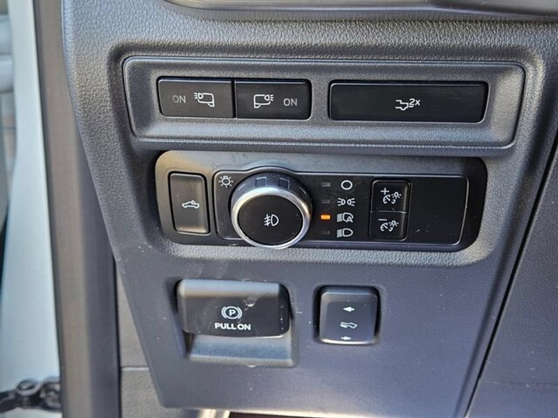 Used 2023 Ford F150 Lariat w/ Trailer Tow Package AWD/4WD image 23