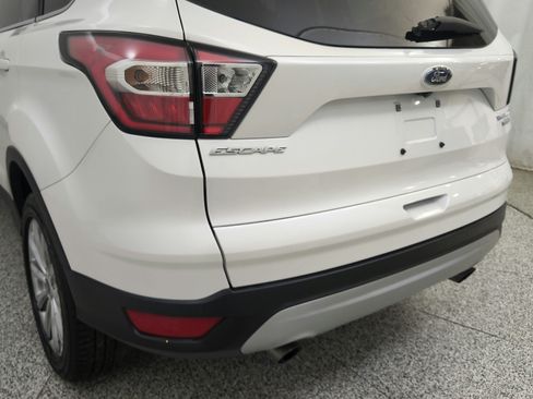 Used 2017 Ford Escape Titanium FWD image 29