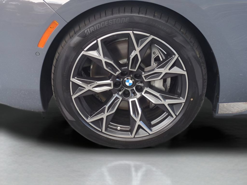 New 2026 BMW i7 eDrive50 w/ Executive Package RWD image 11