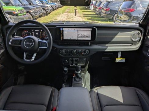 New 2026 Jeep Wrangler Unlimited Sahara AWD/4WD image 15