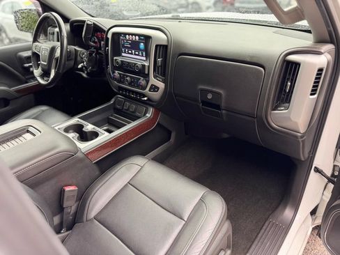 Used 2018 GMC Sierra 1500 SLT AWD/4WD image 27
