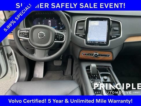 Certified 2023 Volvo XC90 B5 Plus AWD/4WD image 17
