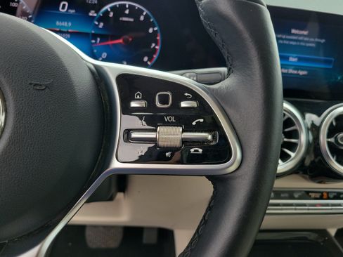 Certified 2023 Mercedes-Benz GLB 250 image 24